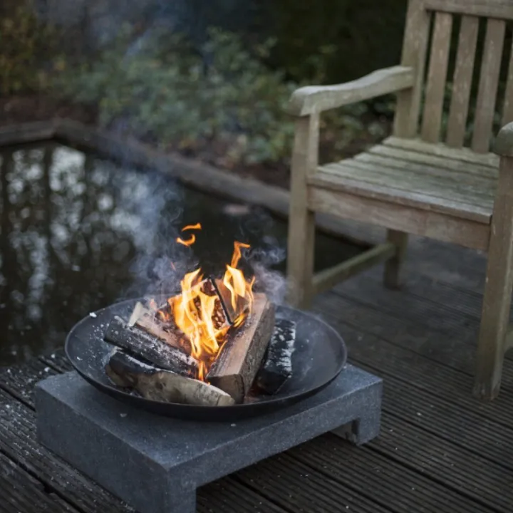 Brasero de jardin, vasque à feu avec support rectangulaire en pierre - Ersho